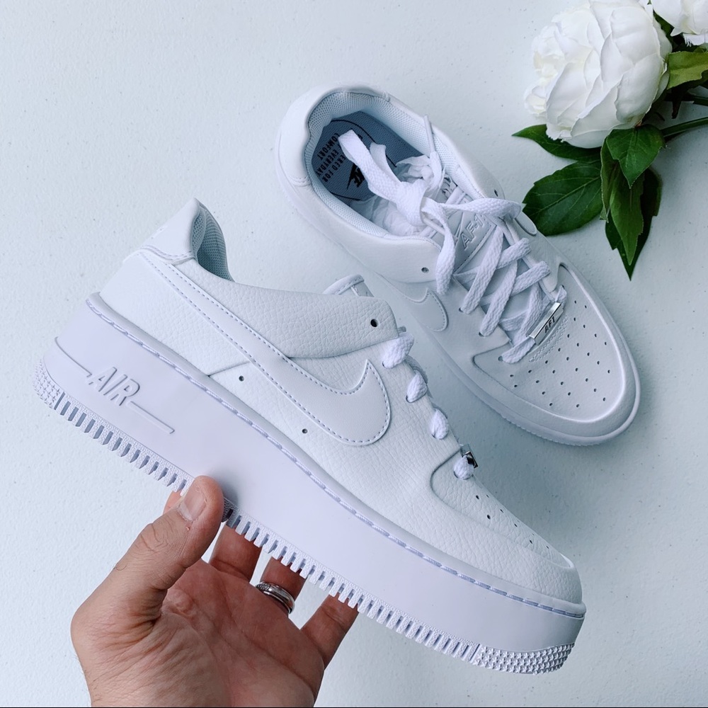 NEW Nike Air Force 1 Sage Low - Picture 7 of 11